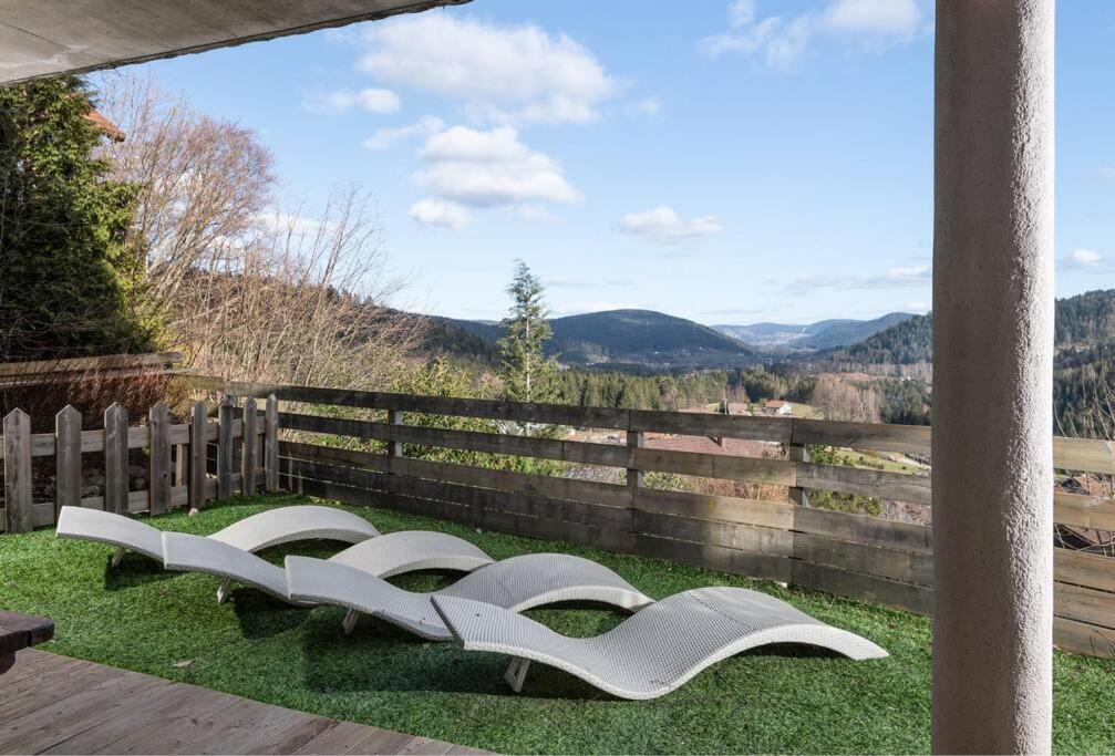 Luxueux Chalet Avec Vue Sur Les Pistes Et Le Hohneck เลอโธลี ภายนอก รูปภาพ